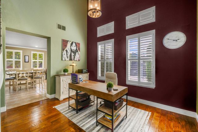 3240 Shelter Cove Ln, Elk Grove, CA 95758
