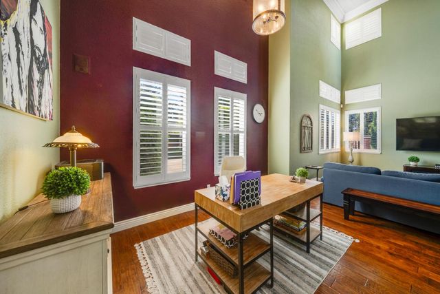 3240 Shelter Cove Ln, Elk Grove, CA 95758