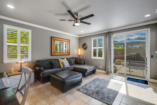 3240 Shelter Cove Ln, Elk Grove, CA 95758