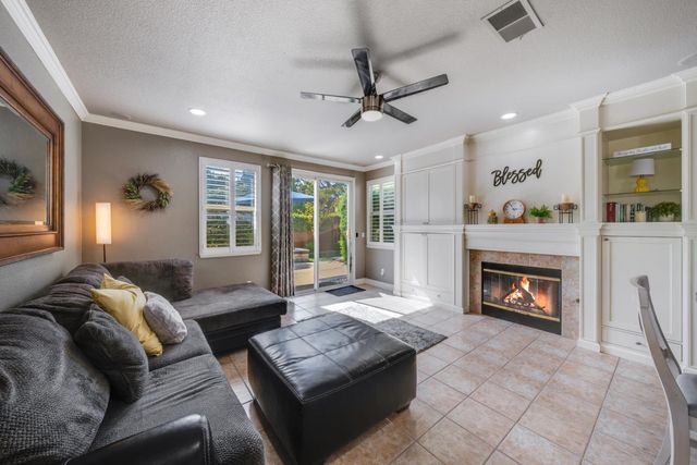 3240 Shelter Cove Ln, Elk Grove, CA 95758