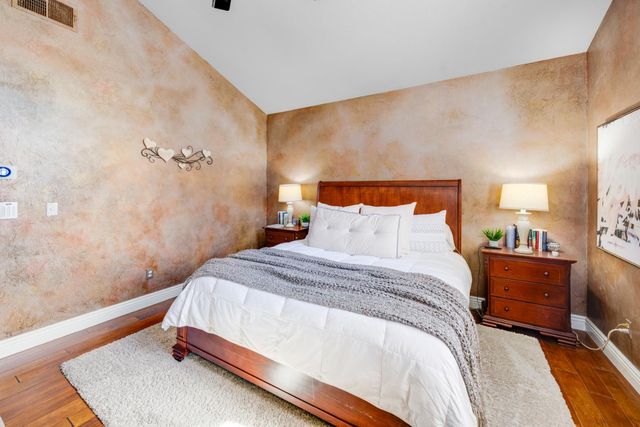 3240 Shelter Cove Ln, Elk Grove, CA 95758