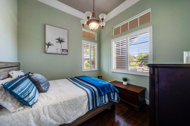 3240 Shelter Cove Ln, Elk Grove, CA 95758