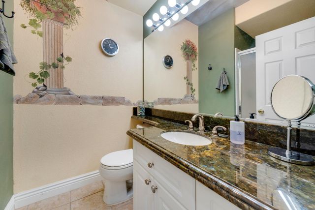 3240 Shelter Cove Ln, Elk Grove, CA 95758