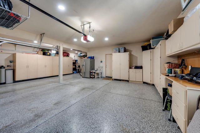 3240 Shelter Cove Ln, Elk Grove, CA 95758