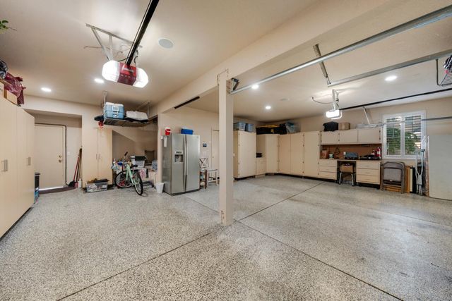 3240 Shelter Cove Ln, Elk Grove, CA 95758