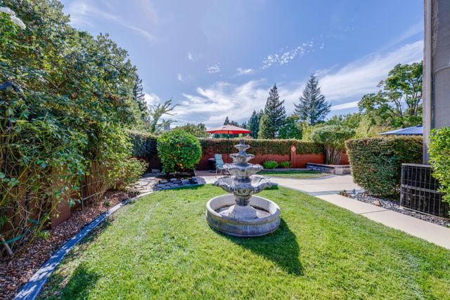 3240 Shelter Cove Ln, Elk Grove, CA 95758