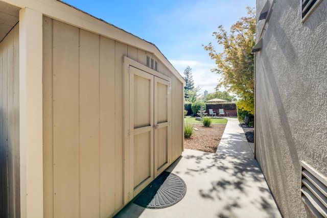 3240 Shelter Cove Ln, Elk Grove, CA 95758
