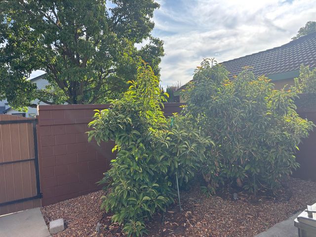 3240 Shelter Cove Ln, Elk Grove, CA 95758