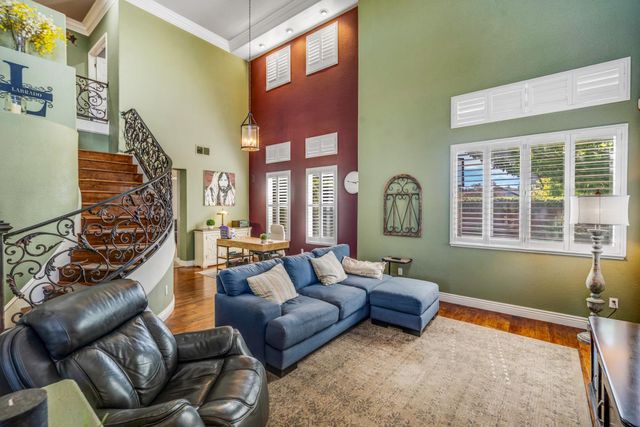 3240 Shelter Cove Ln, Elk Grove, CA 95758