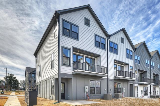 8123 Shinkansen Drive, Charlotte, NC 28213