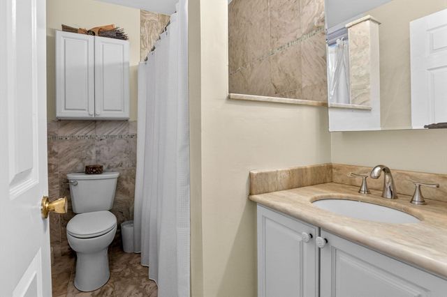 25 Revere Street 2, Boston, MA 02114