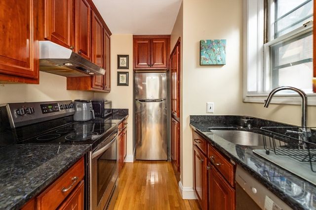 25 Revere Street 2, Boston, MA 02114