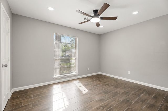 2707 Mount Vernon Drive, Dickinson, TX 77539