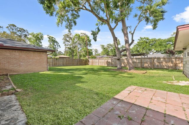 2707 Mount Vernon Drive, Dickinson, TX 77539