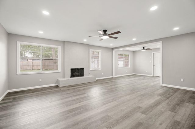 2707 Mount Vernon Drive, Dickinson, TX 77539