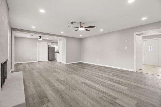 2707 Mount Vernon Drive, Dickinson, TX 77539