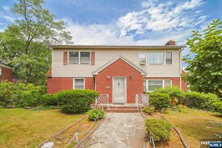 2269 Center Avenue 1st Fl, Fort Lee, NJ 07024