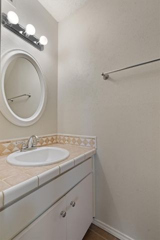 6718 Silvermine DR 704, Austin, TX 78736