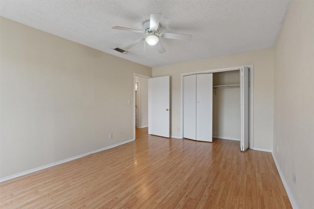 6718 Silvermine DR 704, Austin, TX 78736