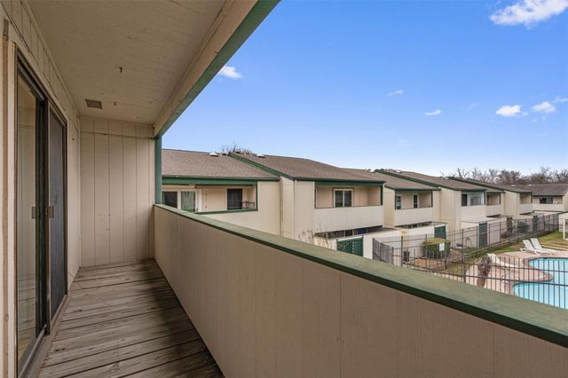 6718 Silvermine DR 704, Austin, TX 78736