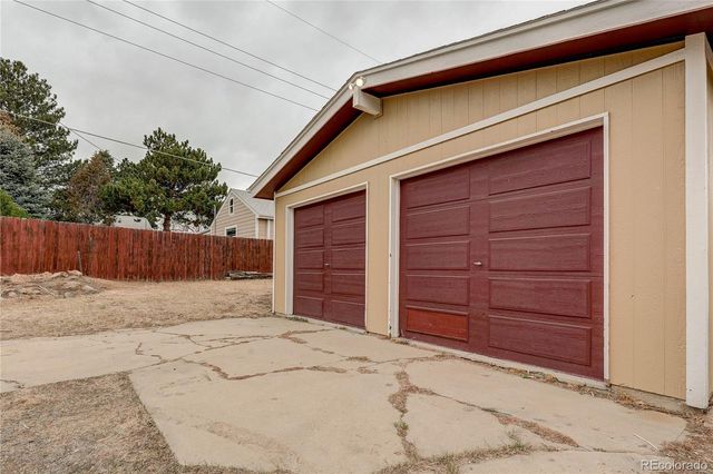 845 Van Gordon Street, Lakewood, CO 80401