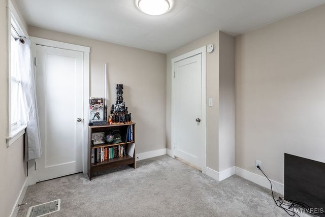 186 Pullman Avenue, Tonawanda, NY 14217