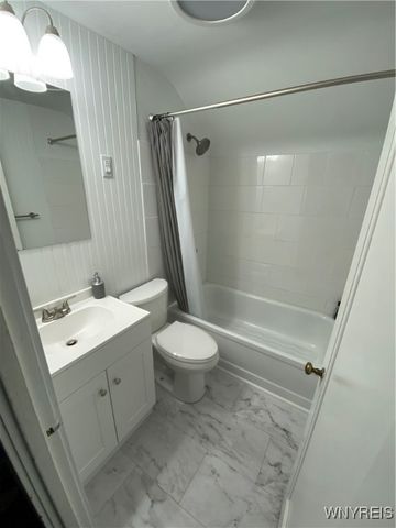 186 Pullman Avenue, Tonawanda, NY 14217