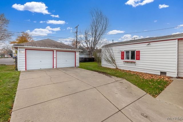 186 Pullman Avenue, Tonawanda, NY 14217