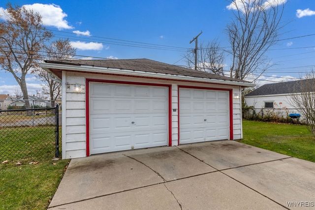 186 Pullman Avenue, Tonawanda, NY 14217