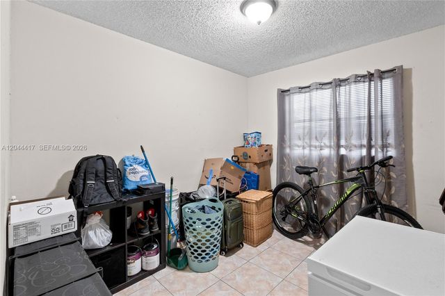 5631 NW 174th Dr, Miami Gardens, FL 33055