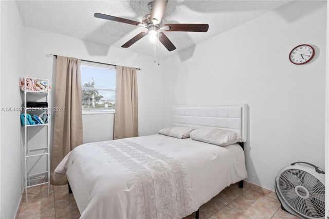 5631 NW 174th Dr, Miami Gardens, FL 33055