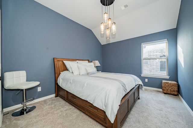 944 Highpoint Way, Roanoke, TX 76262