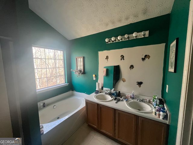 7061 Regency Lane, Mcdonough, GA 30253