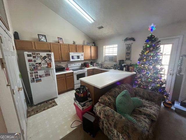 7061 Regency Lane, Mcdonough, GA 30253