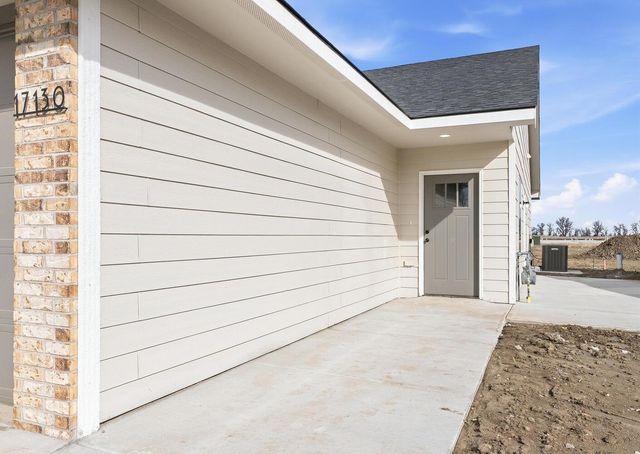 17130 W Lawson Cir., Goddard, KS 67052