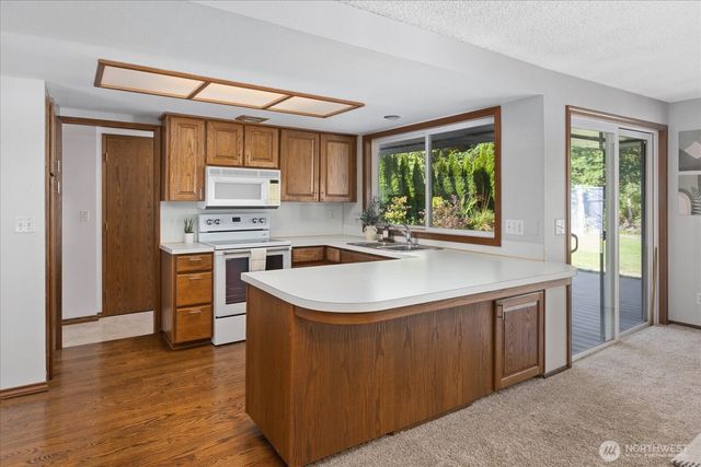 628 Russell Road, Snohomish, WA 98290