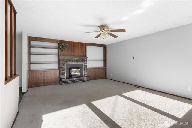 628 Russell Road, Snohomish, WA 98290