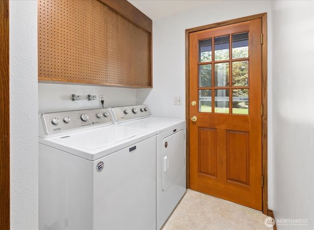 628 Russell Road, Snohomish, WA 98290