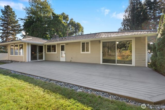 628 Russell Road, Snohomish, WA 98290