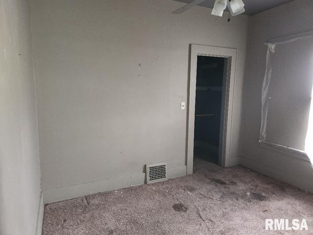 215 N 8TH Street, Mt Vernon, IL 62864