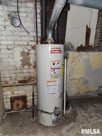 215 N 8TH Street, Mt Vernon, IL 62864