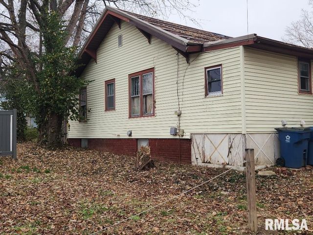 215 N 8TH Street, Mt Vernon, IL 62864