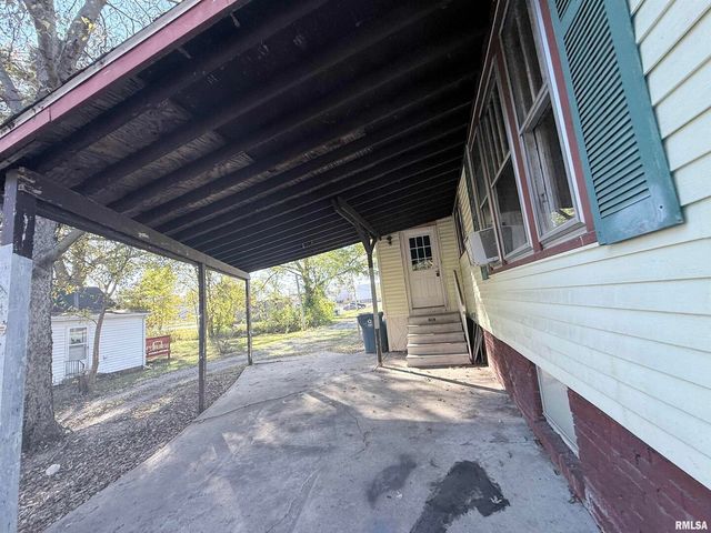 215 N 8TH Street, Mt Vernon, IL 62864