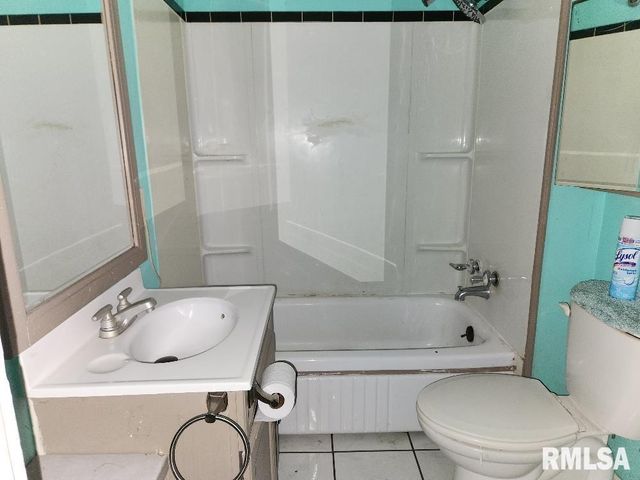 215 N 8TH Street, Mt Vernon, IL 62864