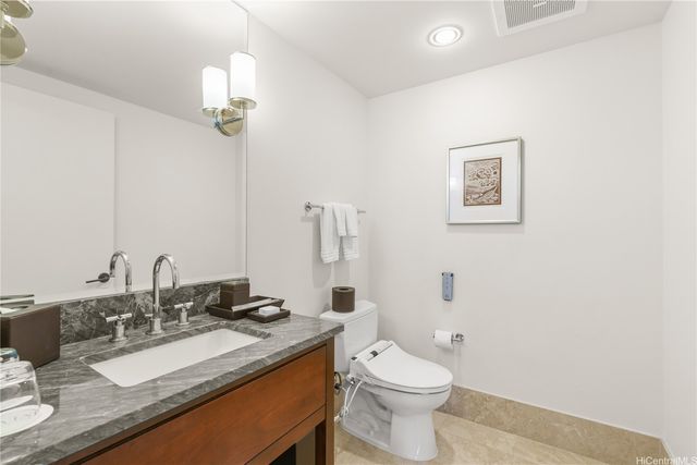 223 Saratoga Road 3710, Honolulu, HI 96815
