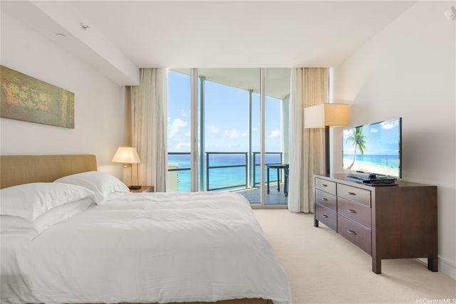 223 Saratoga Road 3710, Honolulu, HI 96815