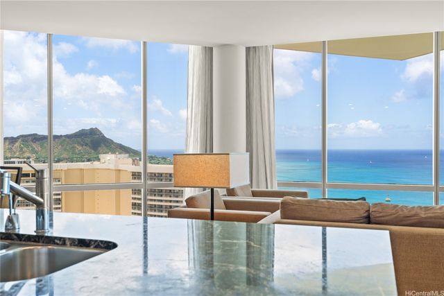 223 Saratoga Road 3710, Honolulu, HI 96815