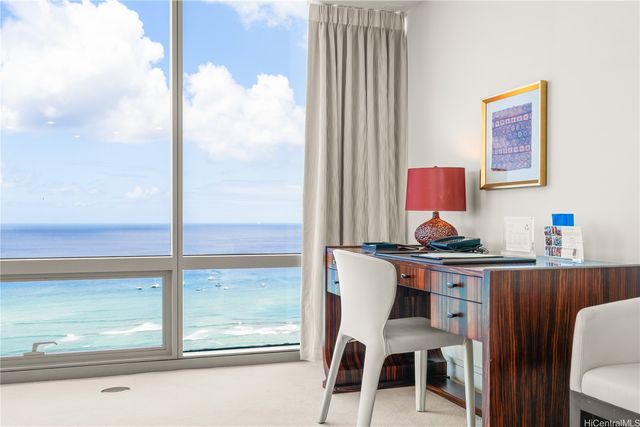 223 Saratoga Road 3710, Honolulu, HI 96815
