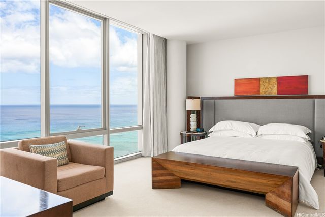 223 Saratoga Road 3710, Honolulu, HI 96815