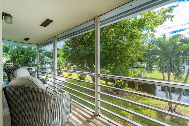 103 E Lyndhurst E 103, Deerfield Beach, FL 33442